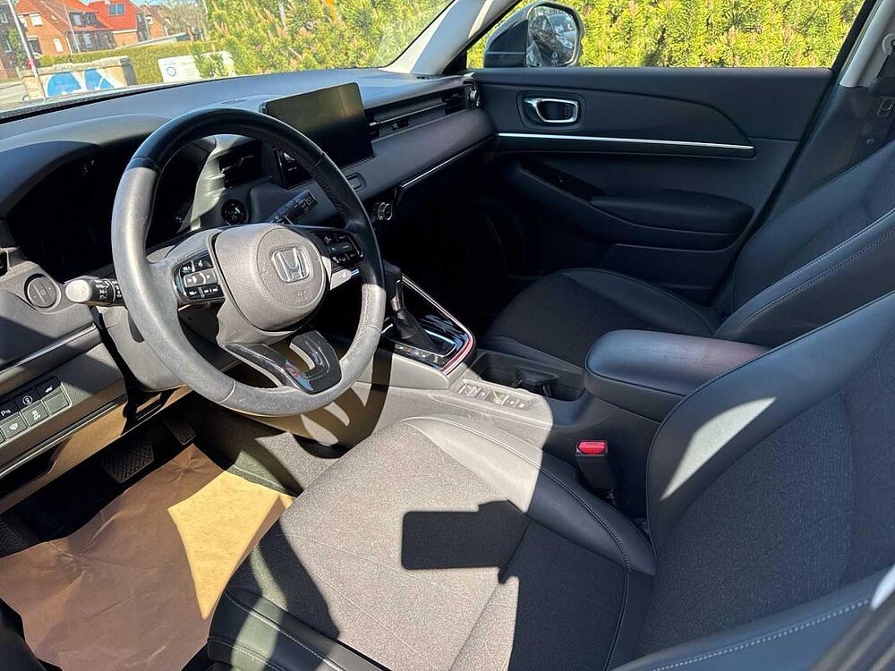 Honda HR-V Hybrid e: HEV 1.5 i-MMD Advance Ganzjahresreifen, Navi, Kamera, Sitzheizung, usw.