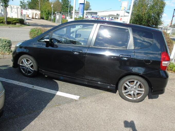 Honda Jazz 1.4 ES Sport Klima, RadioCD, LM-Allwetterräder, Privacy