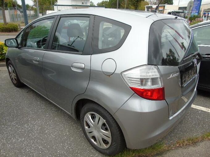 Honda Jazz 1.4 Comfort Klimaautomatik, RadioCD/MP3, el.Fenster/-Spiegel, Trenngitter,