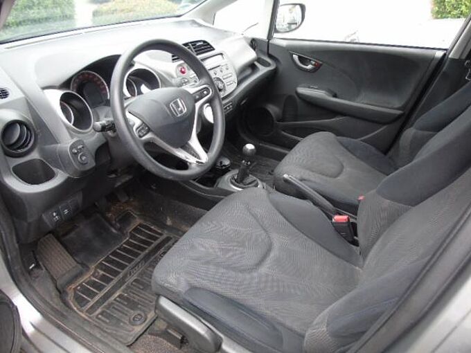 Honda Jazz 1.4 Comfort Klimaautomatik, RadioCD/MP3, el.Fenster/-Spiegel, Trenngitter,