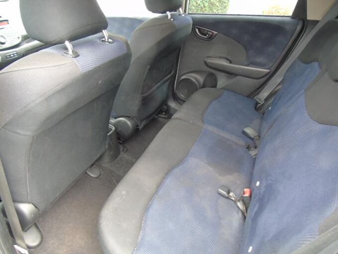 Honda Jazz 1.4 Trend, Sonsderedition, Tieferlegung, LM-Räder, Tagfahrlicht, RadioCD/MP Trend