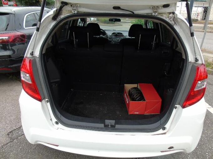 Honda Jazz 1.4 Trend, Sonsderedition, Tieferlegung, LM-Räder, Tagfahrlicht, RadioCD/MP Trend