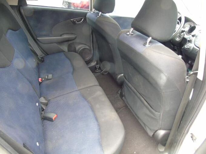 Honda Jazz 1.4 Trend, Sonsderedition, Tieferlegung, LM-Räder, Tagfahrlicht, RadioCD/MP Trend