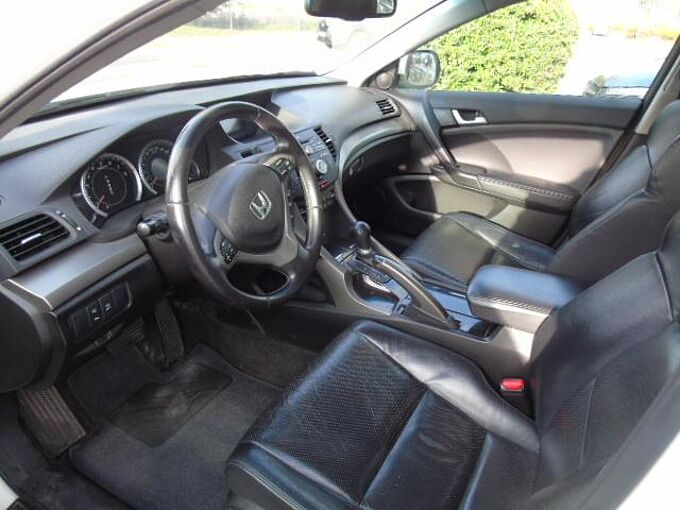Honda Accord Lim. Executive Automatik, Xenon, Leder, el.SSD, CD-Wechsler, Tempomat,,B