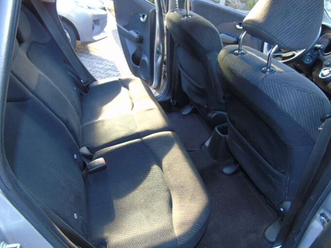 Honda Jazz 1.4 Comfort Advantage, dazu Winterräder, Klimaautomatik, Teilleder, Tempoma 16'
