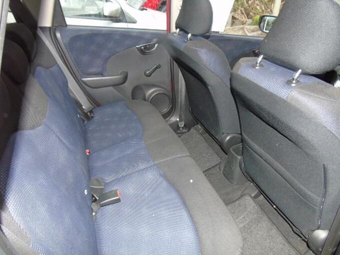 Honda Jazz 1.2 Trend Advantage, Ganzjahresreifen, Klimaautomatik, CD-Radio, el.Fenster Advantage