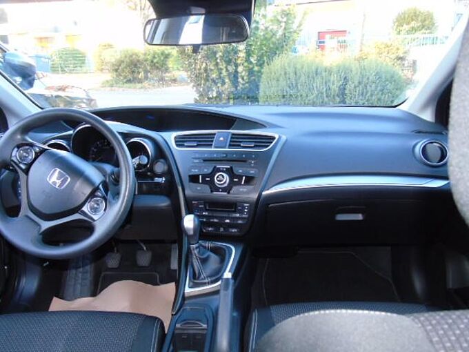 Honda Civic Lim. 5-trg. 1.4 Comfort, Ganzjahresreifen, Klimaautomatik, Magic Seats, Ra Comfort