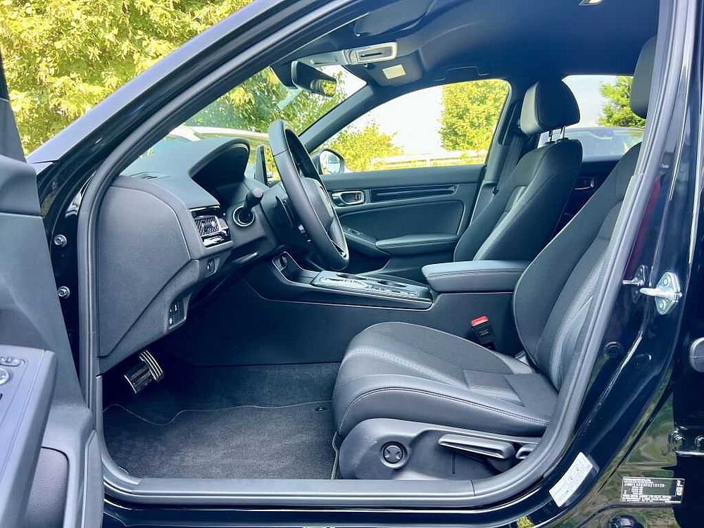 Honda Civic e: HEV 2.0 i-MMD Hybrid Sport