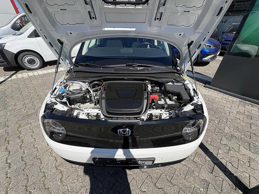 Honda e Advanc Pakt 17' 17'
