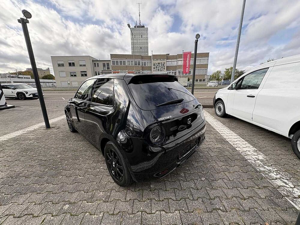 Honda e Advanc Advance