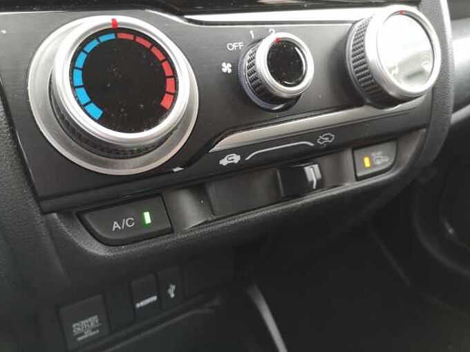 Honda Jazz 1.3 i-VTEC Comfort Navi+SHZ+PDC