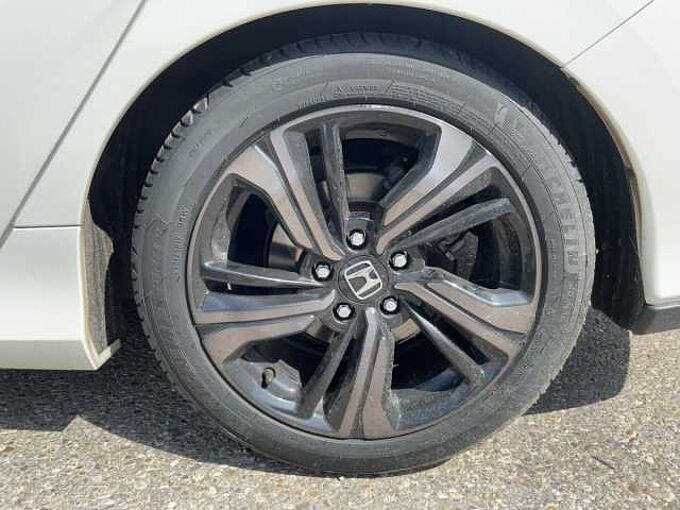 Honda Civic 1.0 VTEC Elegance ACC+Navi+SHZ+Klima+Kam.