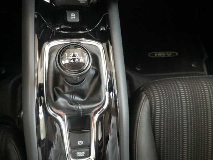 Honda HR-V 1.5 i-VTEC Executive LED+TEMPO+LM+SHZ