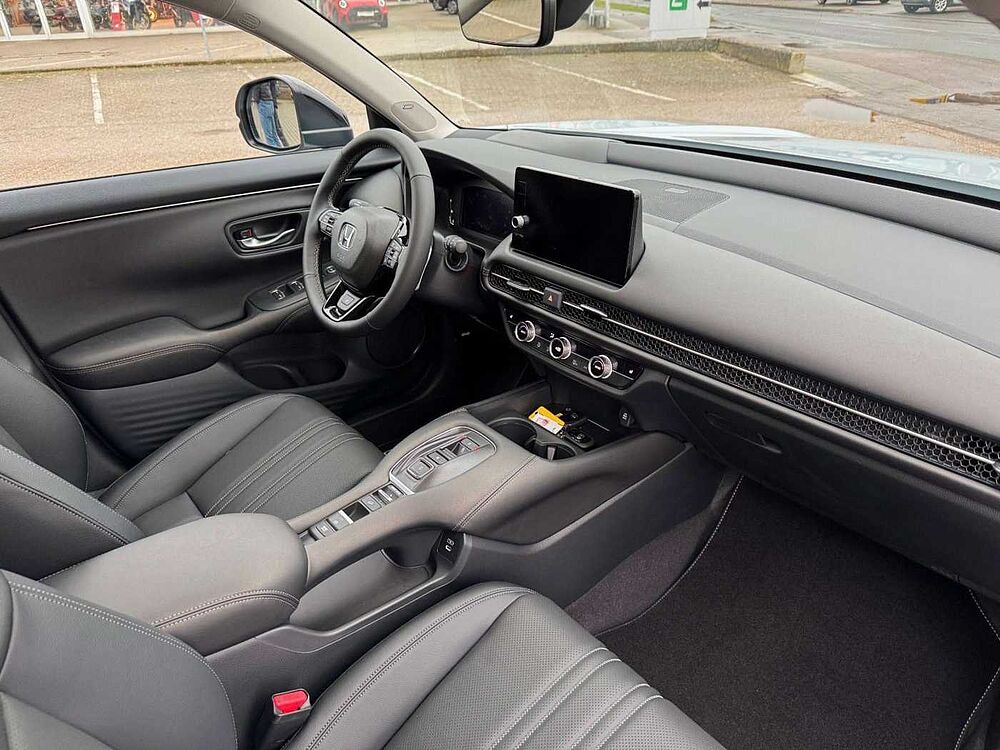 Honda ZR-V 2.0 e: HEV Advance Black Paket