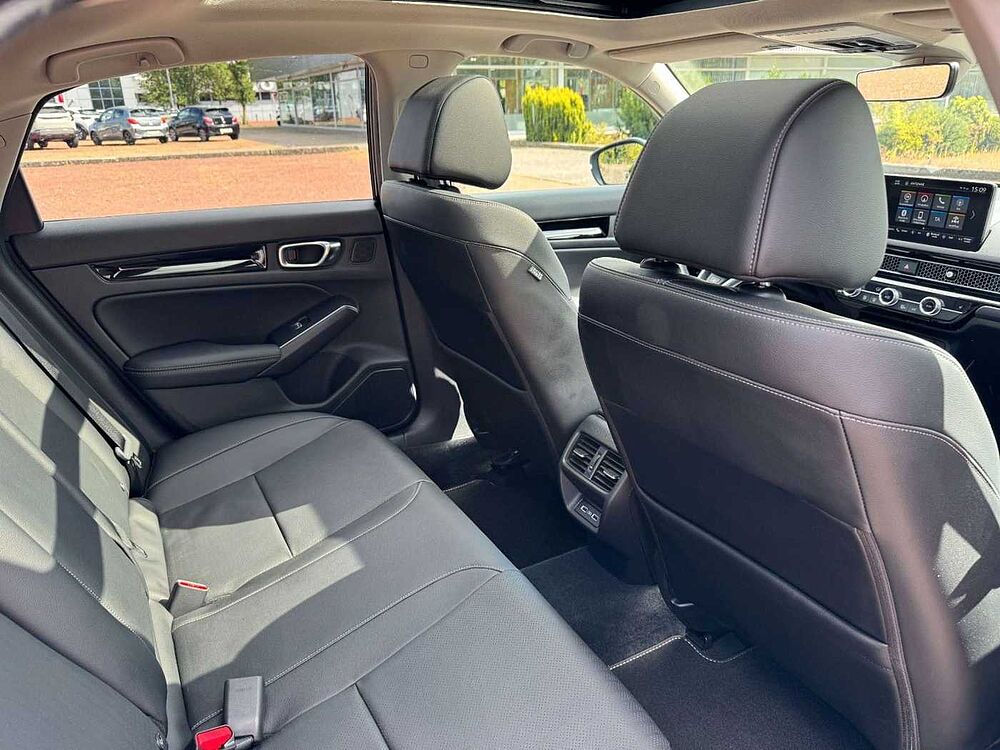 Honda Civic e: HEV 2.0 i-MMD Hybrid Advance