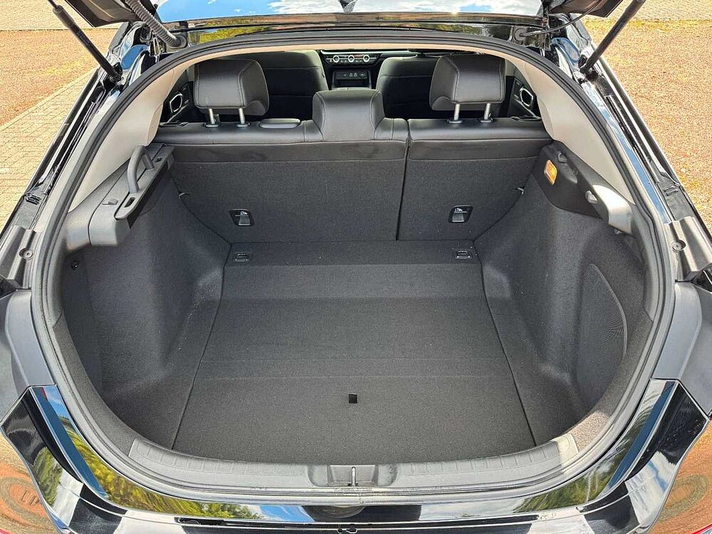 Honda Civic e: HEV 2.0 i-MMD Hybrid Advance