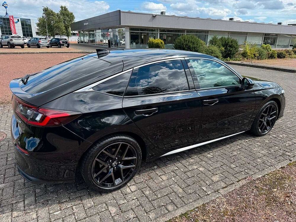 Honda Civic e: HEV 2.0 i-MMD Hybrid Advance