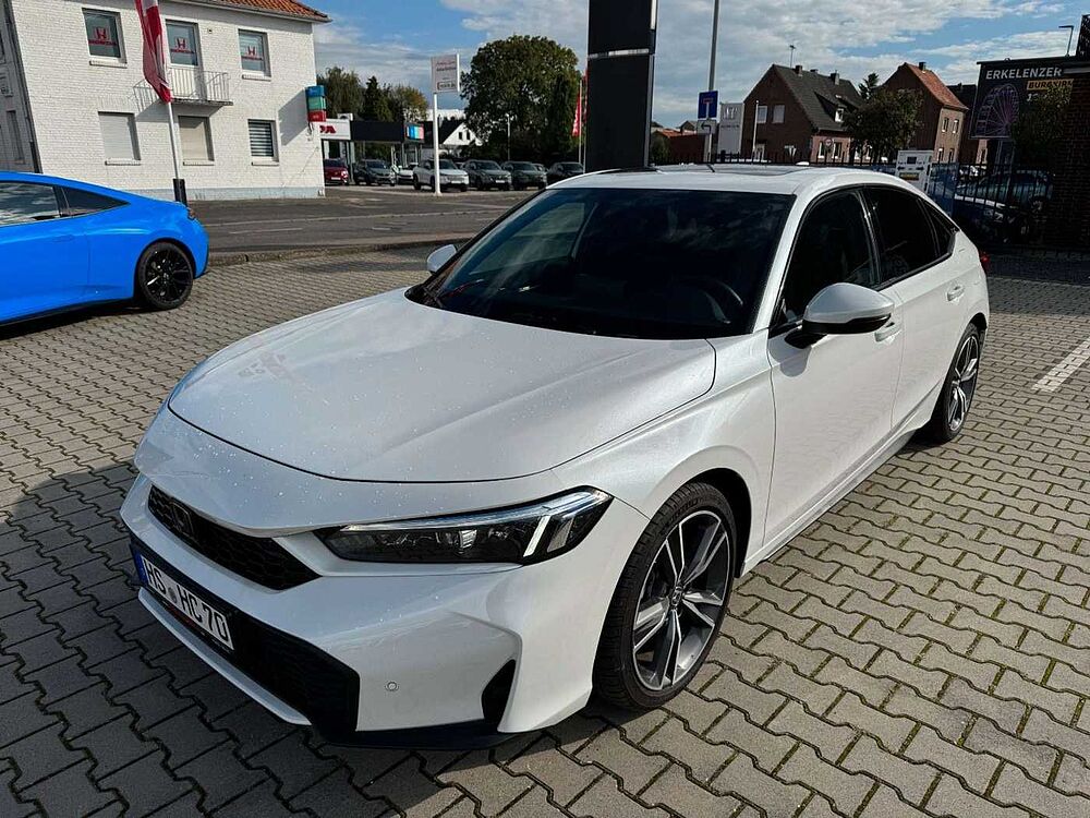 Honda Civic e: HEV Advance Black-Emblem Einstiegsbel.
