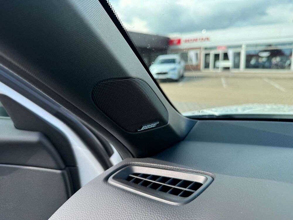 Honda Civic e: HEV Advance Black-Emblem Einstiegsbel.