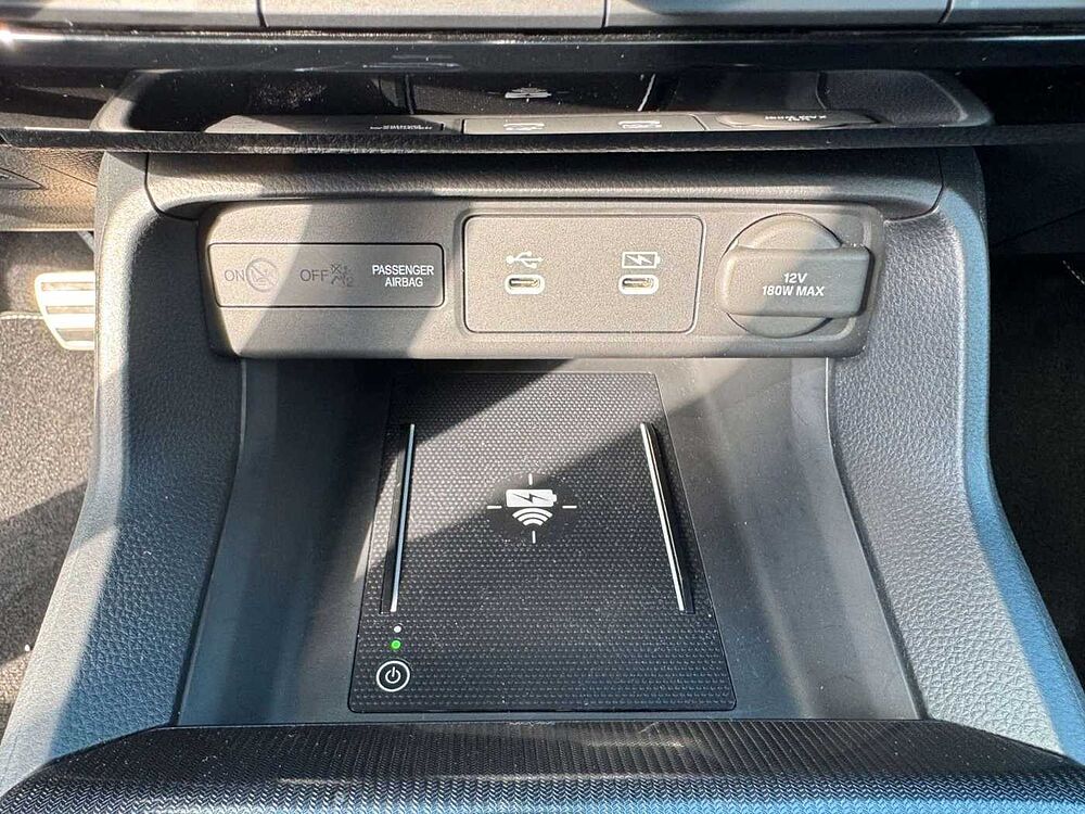 Honda Civic e: HEV Advance Black-Emblem Einstiegsbel.