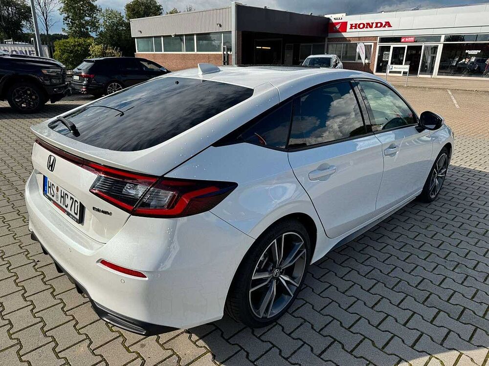 Honda Civic e: HEV Advance Black-Emblem Einstiegsbel.