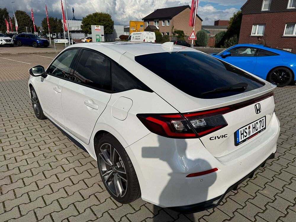 Honda Civic e: HEV Advance Black-Emblem Einstiegsbel.