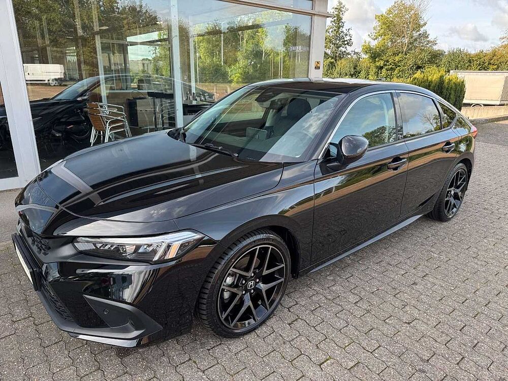 Honda Civic e: HEV Advance