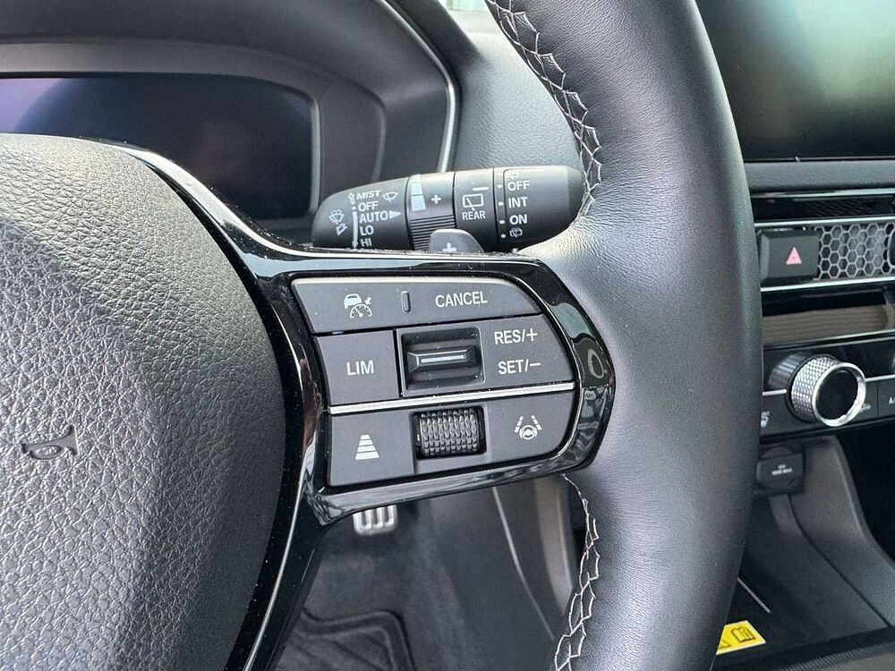 Honda Civic e: HEV Advance