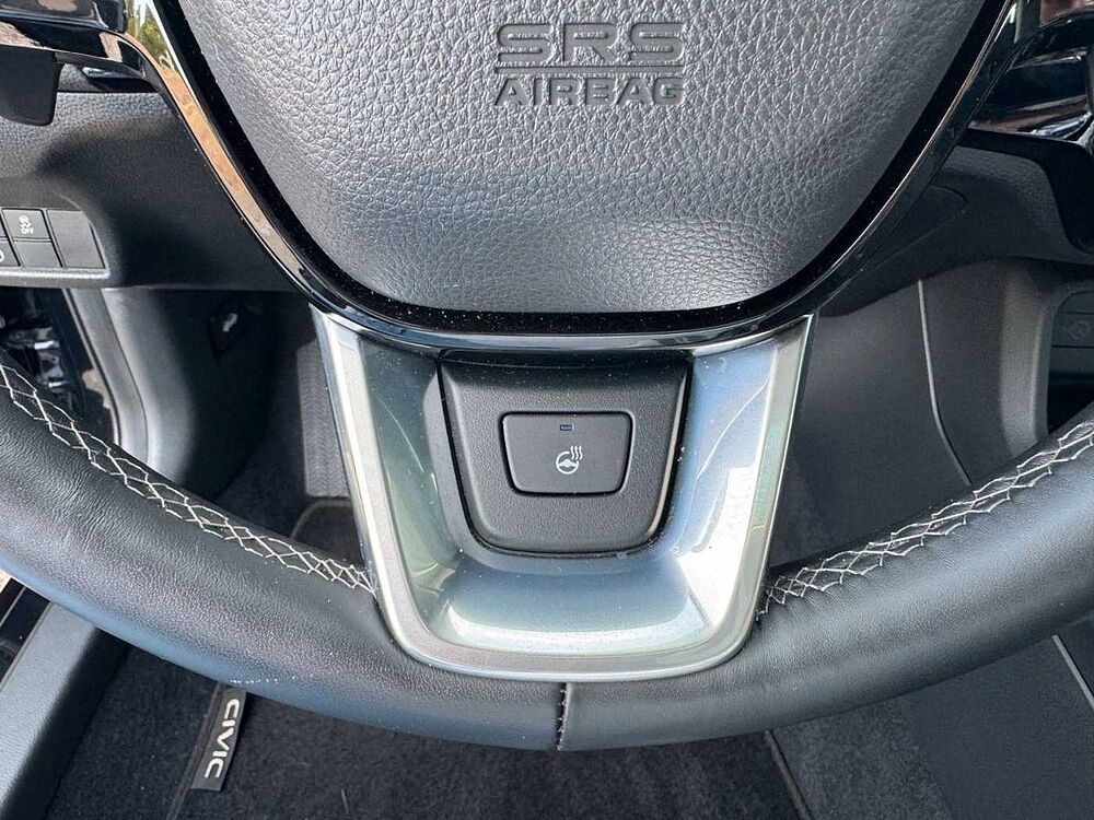 Honda Civic e: HEV Advance