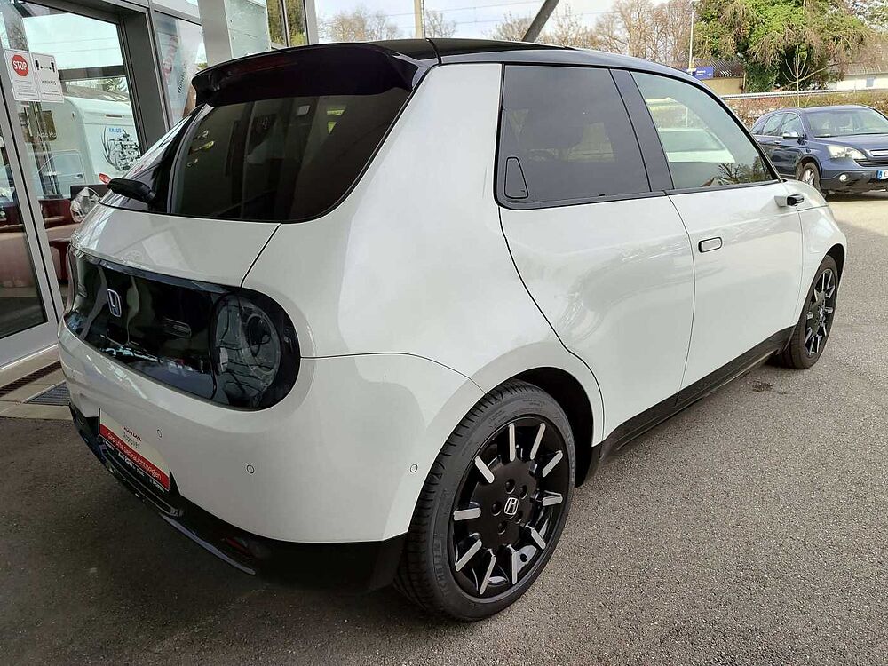 Honda e Advance-Paket -Navi -Pano -LED -17-Zoll -Kamera