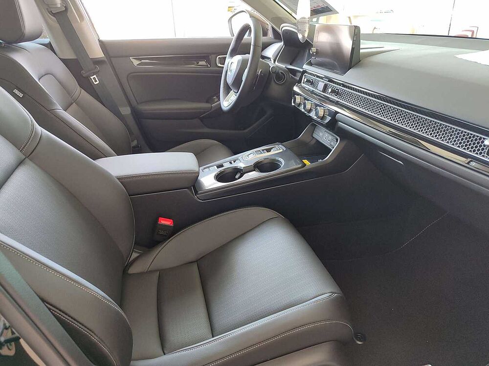 Honda Civic e: HEV 2.0 i-MMD Hybrid Advance - Leder-Navi-SHD