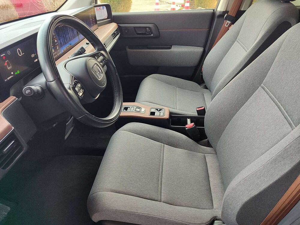 Honda e Advance-Paket -Navi -Pano -LED -17-Zoll -Kamera