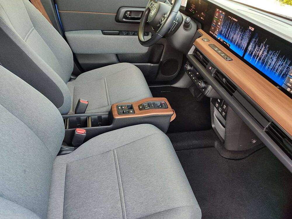 Honda e Advance-Paket -Navi -Pano -LED -17-Zoll -Kamera