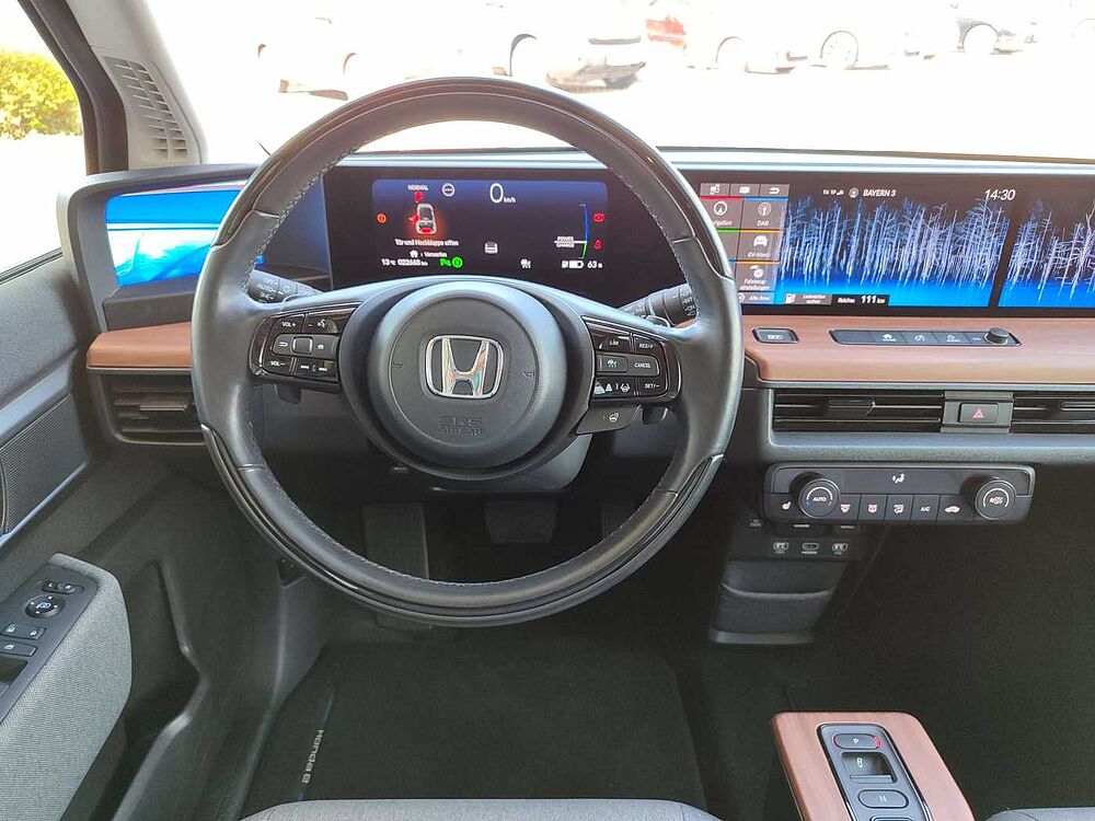 Honda e Advance-Paket -Navi -Pano -LED -17-Zoll -Kamera