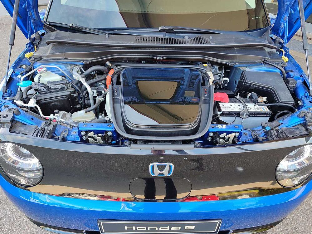 Honda e Advance-Paket -Navi -Pano -LED -17-Zoll -Kamera