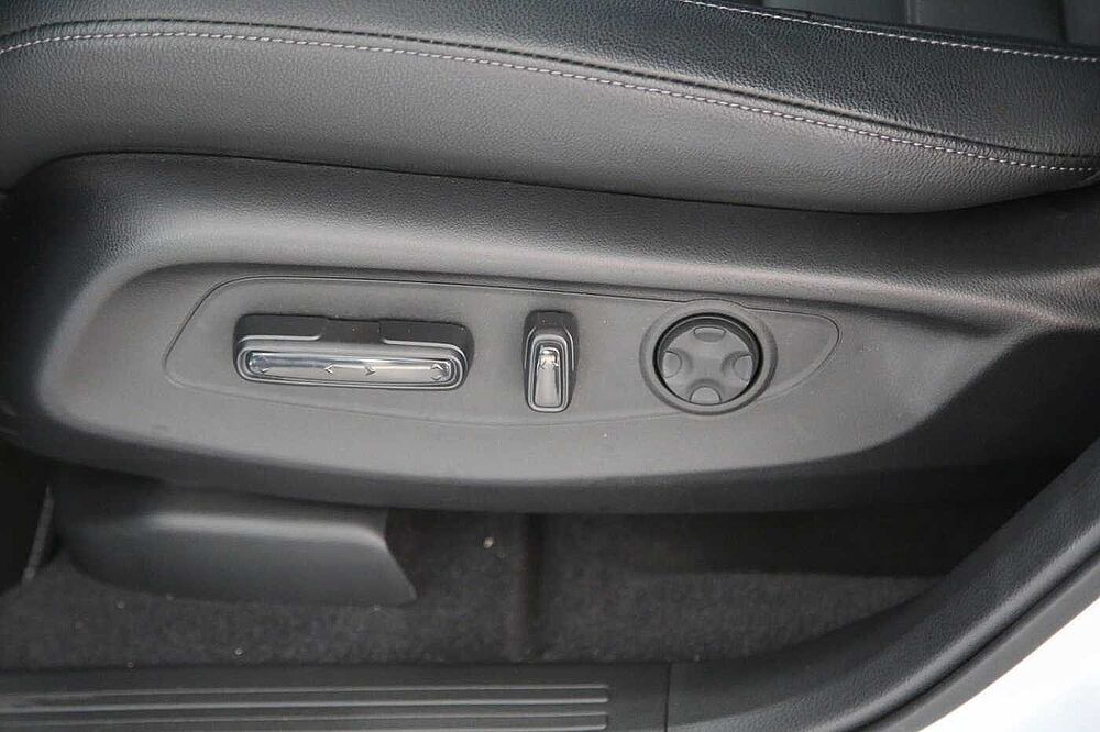 Honda CR-V Elegance 2WD Navi RFK PDC SHZ LHZ Pano