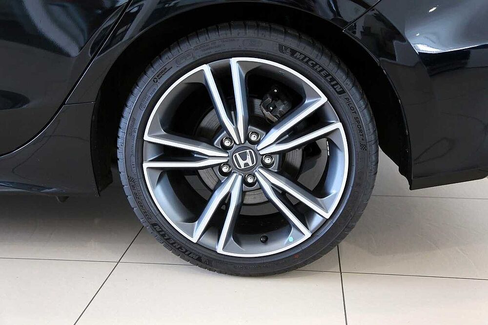 Honda Civic Lim. e: HEV Advance RFK, SHZ, Pano, LHZ, Bose