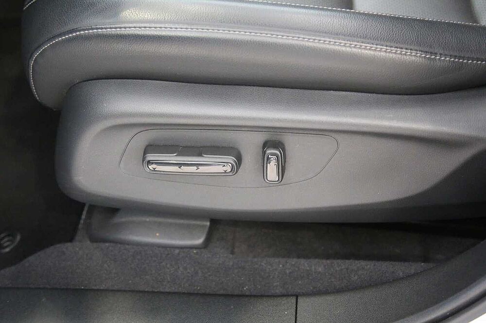 Honda ZR-V e: HEV Advance SHZ v+h Pano HUD Bose e-Sitze