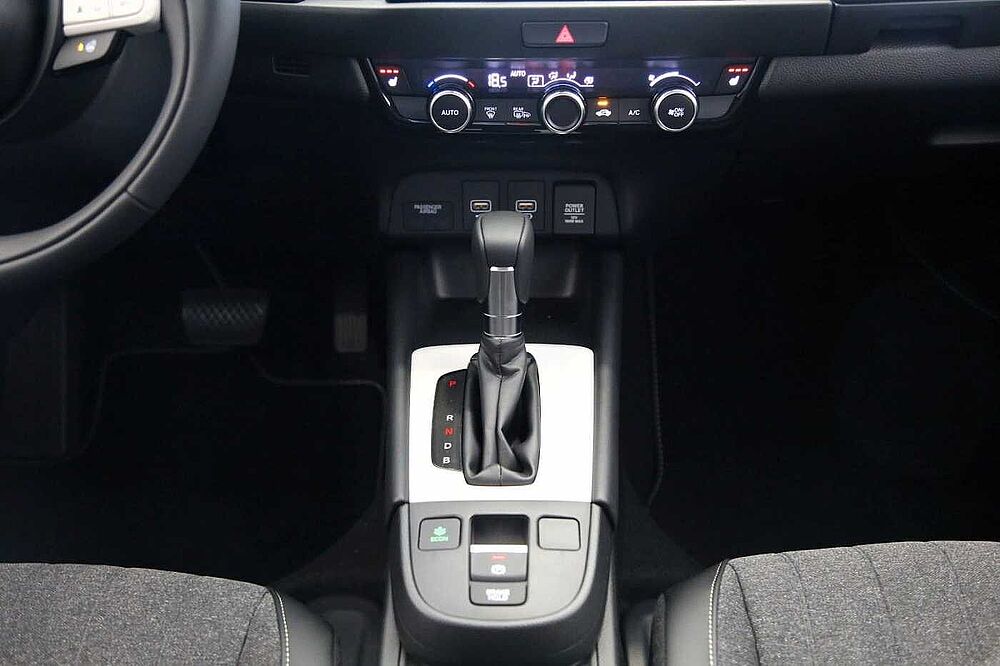 Honda Jazz 1.5 i-MMD Hybrid Advance RFK Navi SHZ LHZ