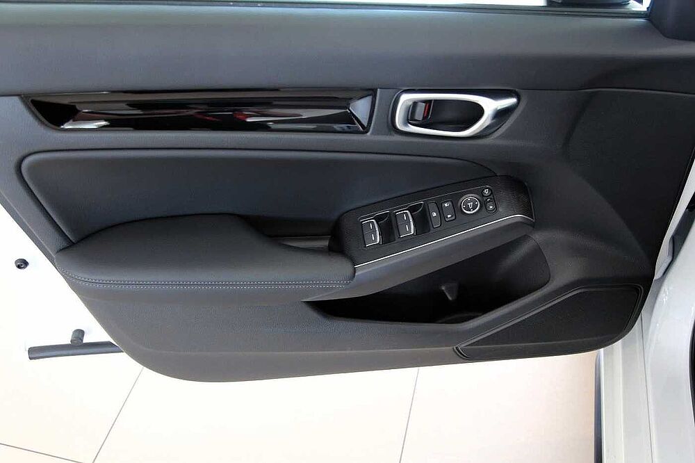Honda Civic Lim. 5-trg. e: HEV Advance AZV Pano Bose