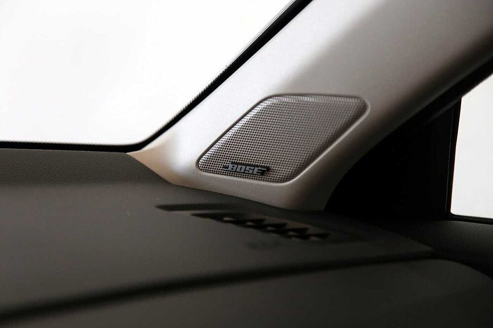 Honda CR-V e: HEV Advance Style AWD 10km HUD Bose