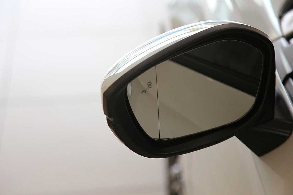 Honda Civic Lim. 5-trg. e: HEV Elegance RFK SHZ DAB