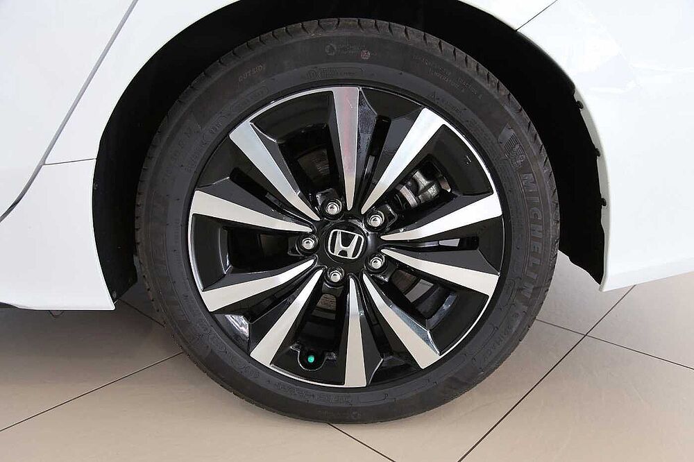 Honda Civic Lim. 5-trg. e: HEV Elegance RFK SHZ DAB