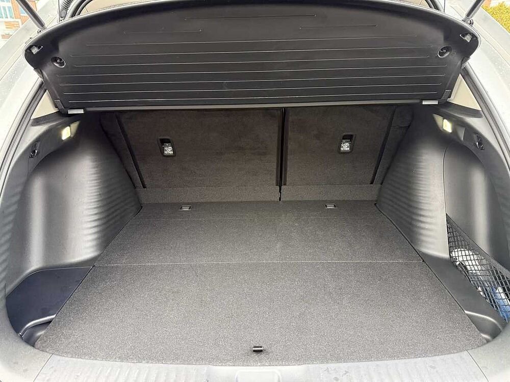 Honda ZR-V e: HEV 2.0 i-MMD Elegance Privacy