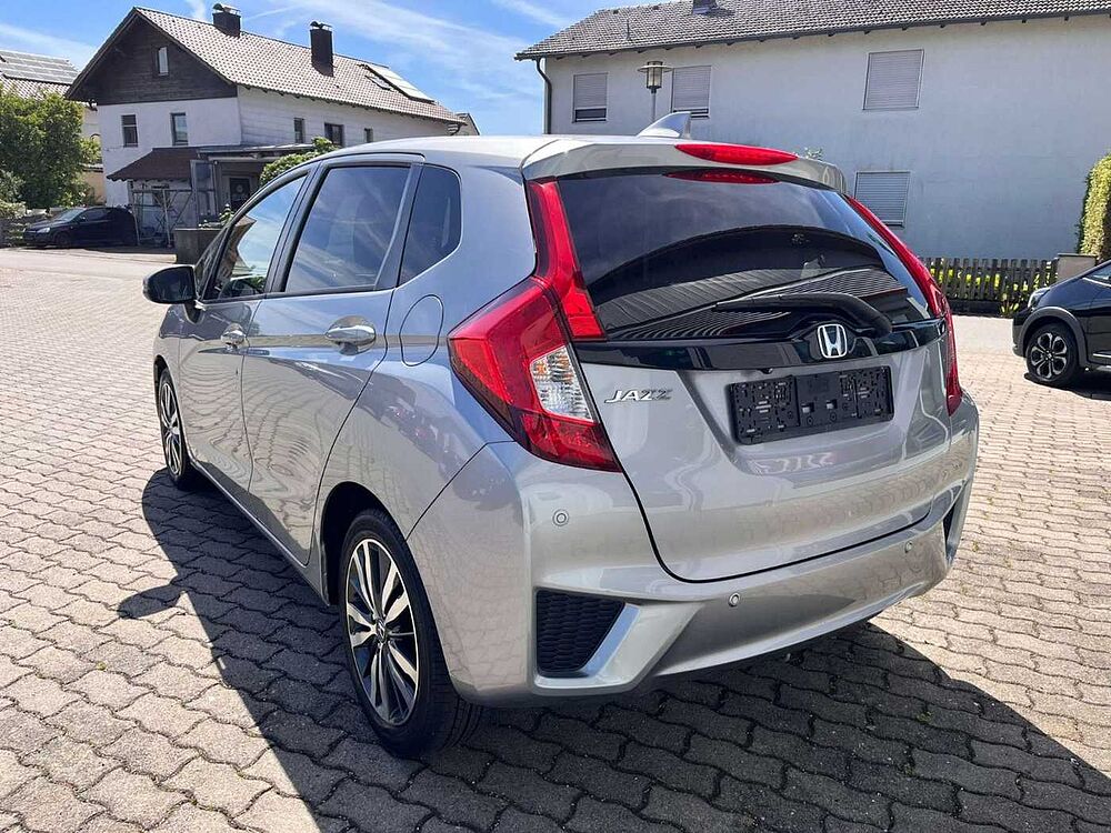 Honda Jazz 1.3 i-VTEC Elegance 1.5 i-Vtec unrep. HAGEL!