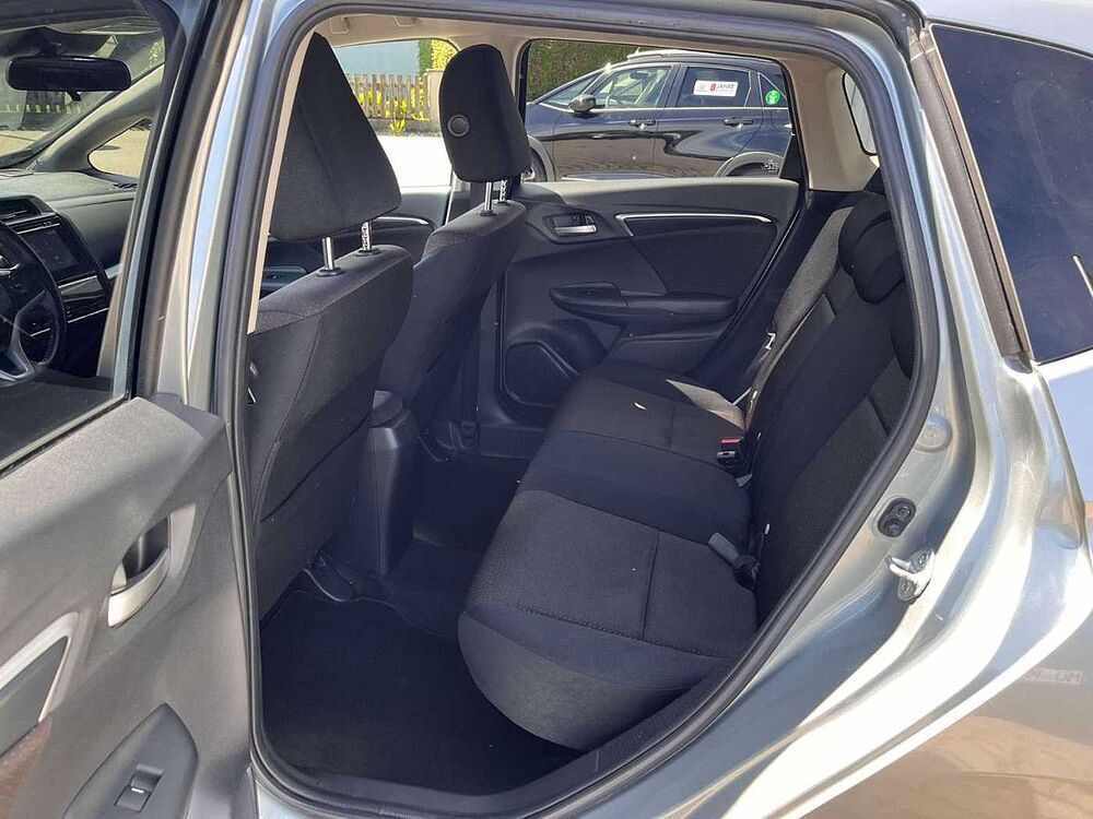 Honda Jazz 1.3 i-VTEC Elegance 1.5 i-Vtec unrep. HAGEL!