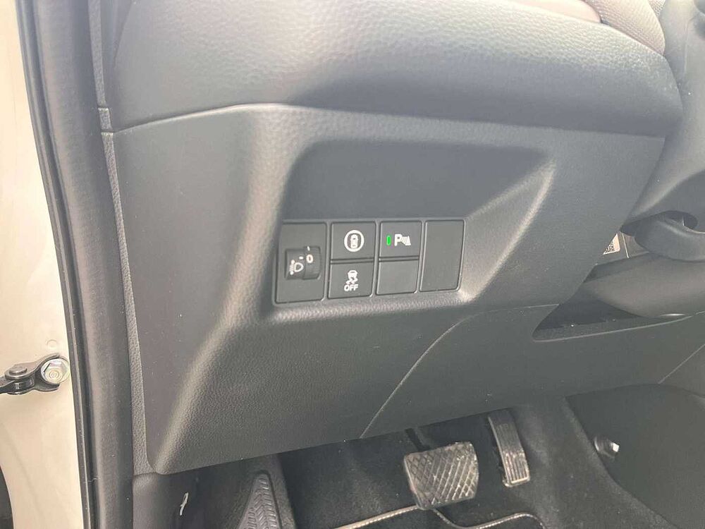 Honda Jazz 1.5 iMMD Crosstar Hybrid BI-COLOR