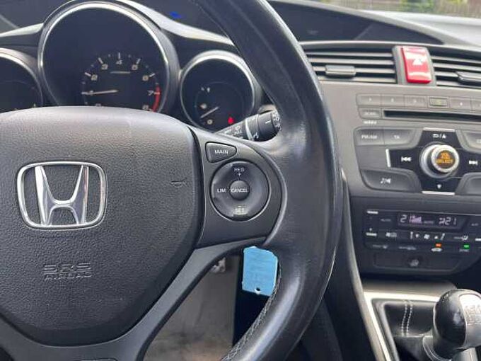 Honda Civic 1.8 i-VTEC Sport