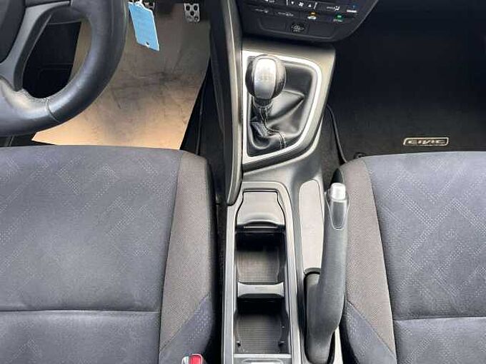 Honda Civic 1.8 i-VTEC Sport