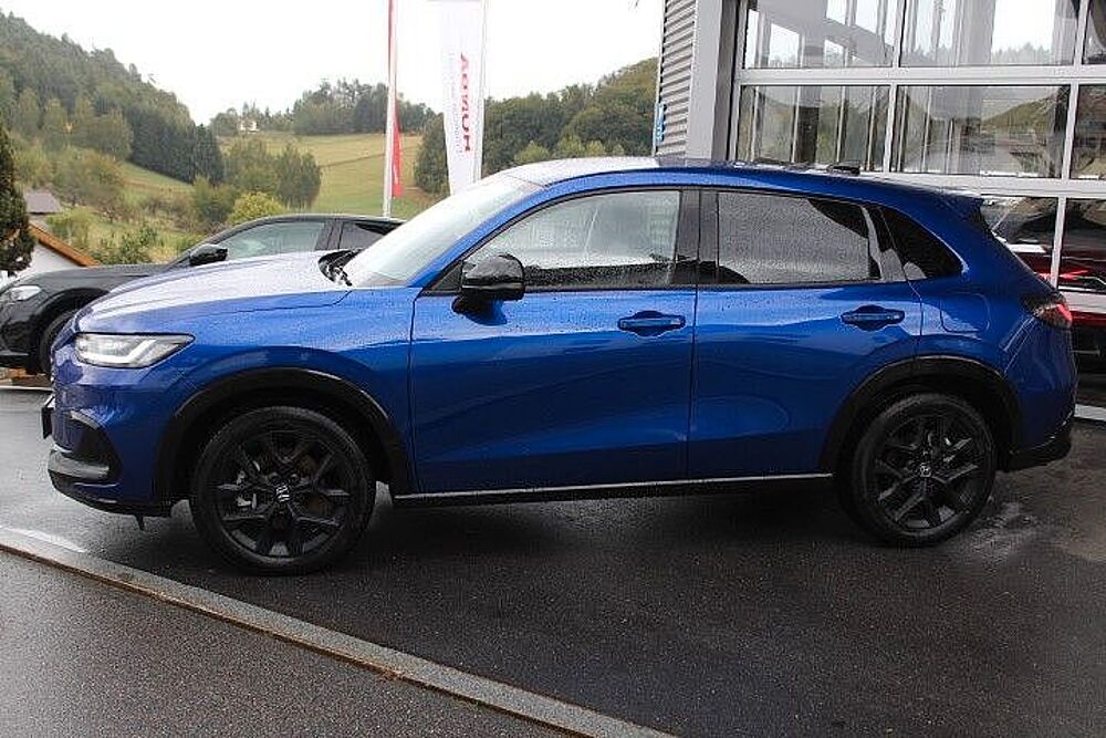 Honda ZR-V Sport mit Black Emblem Paket